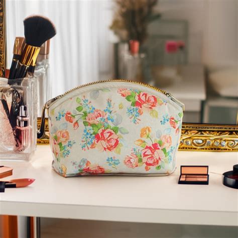 Shop Premium Cosmetic Kits - Stylish & Best Price – Playful Plunge