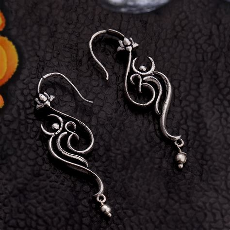 Aarambh OM Drop Earrings – VOYLLA
