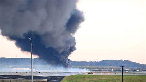 An engine fell off a UPS plane before a deadly crash and explosion in ...