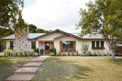 Stunning Ranch House Exterior Makeover
