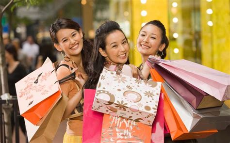 女性消费力有多强？“她经济”显露中国经济的“颜值魅力”