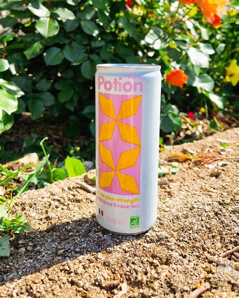 Juste Edelyne - Créatrice de contenu locale et créative