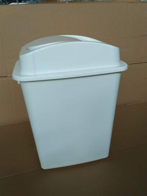 White Trash Can - STROBIGO