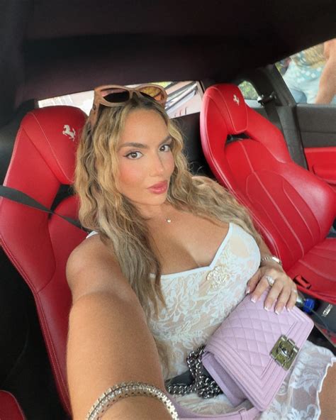 Araqueenbae Onlyfans Videos