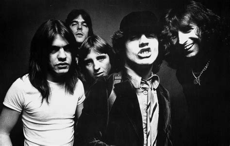 AC/DC: Malcolm Young ist tot— Rolling Stone
