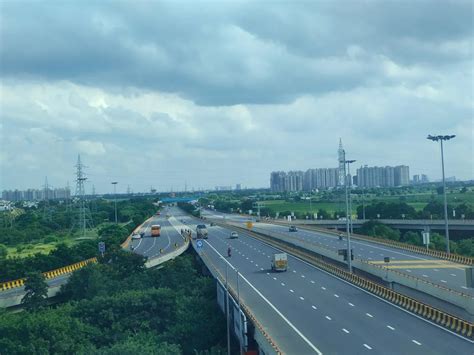 YEIDA to construct incomplete houses in JP Sports City, 4500 flat ...
