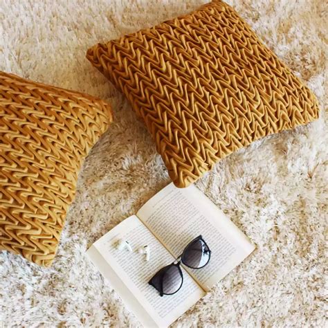 Monstera Hut: Luxuries Cushion Cover & Tray | Copper water bottle