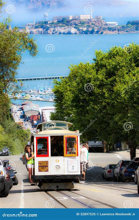 San Francisco Powell-Hyde Cable Car, Alcatraz Editorial Image - Image ...
