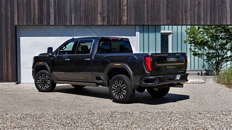 2024 GMC Sierra HD Gets Power and Tech Upgrades, New Denali Ultimate ...