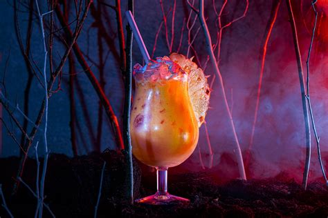 What Is a Highball? Depends Who You Ask | Wine Enthusiast