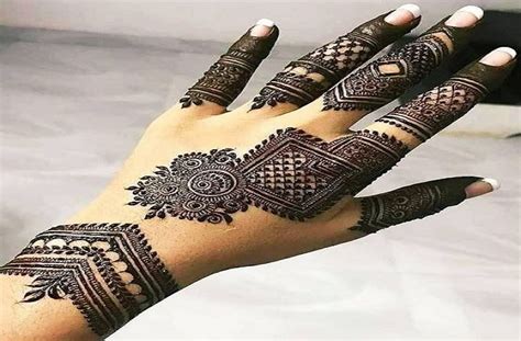 Arabic Mehndi Designs:ट्रेडिशनल त्योहारों पर लगाएं ट्रेंडी अरेबिक ...