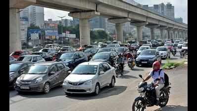 Gurugram: Footbridge plan on Golf Course Road draws flak | Gurgaon News ...