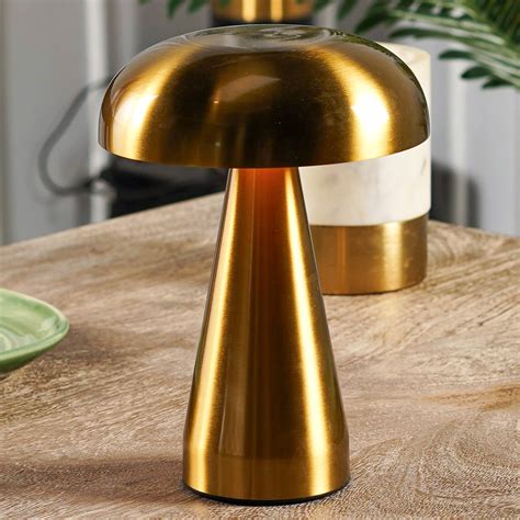 The Chroma (Gold) – The Artment