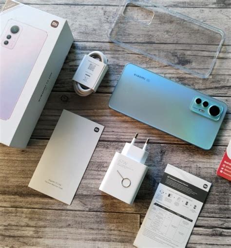 Xiaomi 12 Lite: Ramping, Stylish, dan Bertenaga di Kelasnya