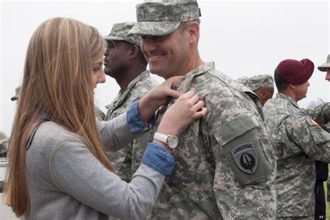 Aviation chief warrant officer earns parachutist badge | Article | The ...