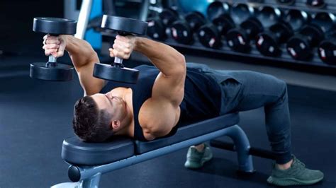 10 Best Dumbbell Tricep Exercises To Build Mass and Strength