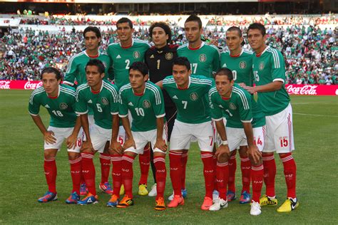 Mexico team | Soccer, Mexico soccer, Soccer guys