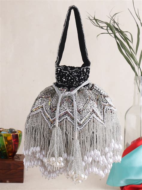 Swisni black jhallar potli bag – VRPS Handicrafts