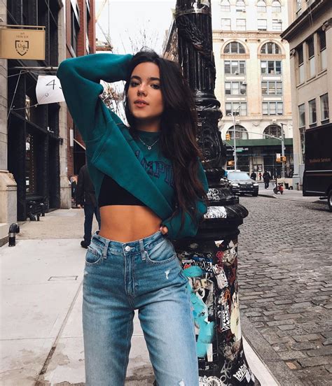 Picture of Ella Mendelsohn