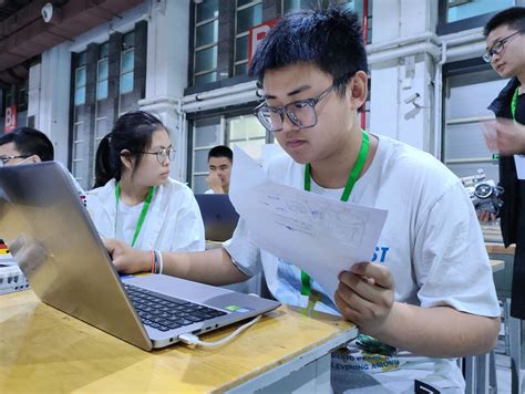 渭滨中学在“全国中小学信息技术创新与实践大赛”中获佳绩-西部之声