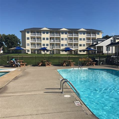 SOUTH BEACH RESORT HOTEL (Marblehead, Ohio) - Hotel Reviews, Photos ...