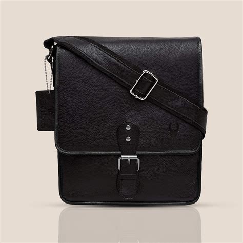 MALTON Leather Sling Bag for Men – WILDHORN