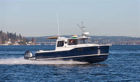 Ranger Tugs R-23 | PowerBoating.com