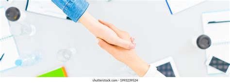 Upper Hand Handshake 的图像结果
