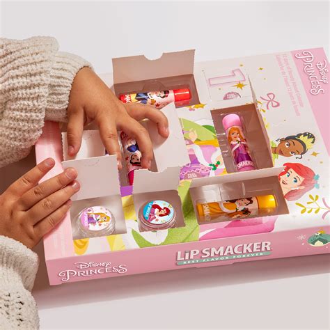 Snapklik.com : Disney Princess Holiday 12 Pc Advent Calendar Lip Balm ...