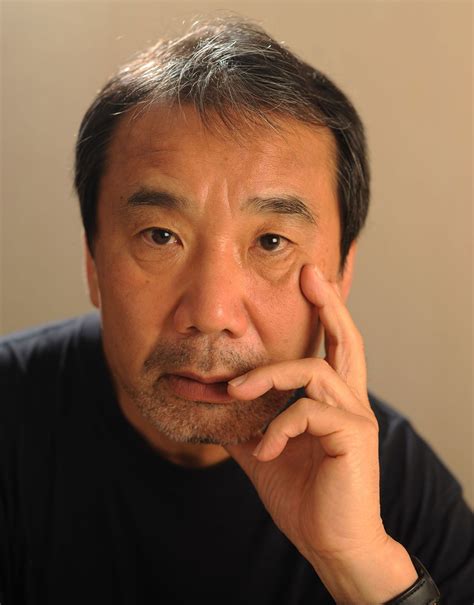 Haruki Murakami Biography - Childhood, Life Achievements & Timeline