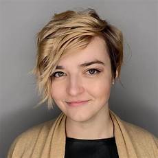 angle bob wavy hair for round faces flattering 30 hairstyles for faces to create wow effect angle bob wavy hair for round faces flattering 30 hairstyles for faces to create wow effect