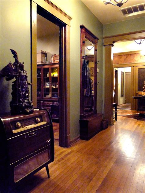 1776 men's grooming parlor photos