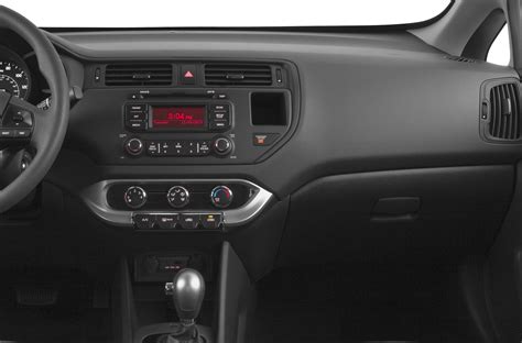 2014 Kia Rio Hatchback Interior - TOPAUTOMAG.COM