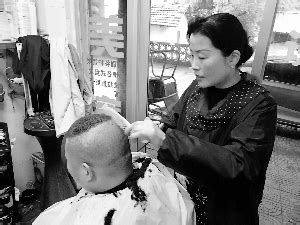 铜陵这家理发店理发只收5元多年不变 质量绝不马虎_安徽频道_凤凰网