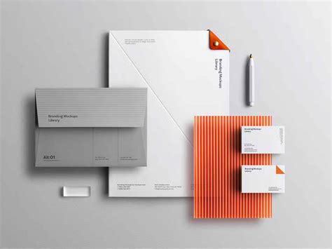 Stationery With Wood Elements Mockup Psd