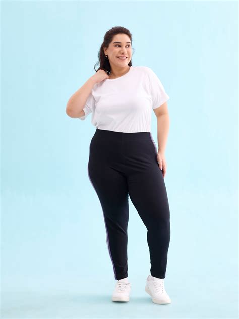 Black Cotton Stretch Side Stripes Active Leggings – Go Colors India