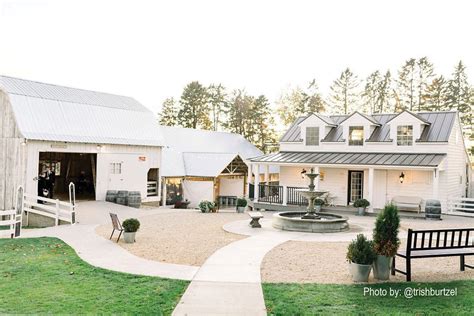 Legacy Hill Farm - Rochester Wedding Magazine