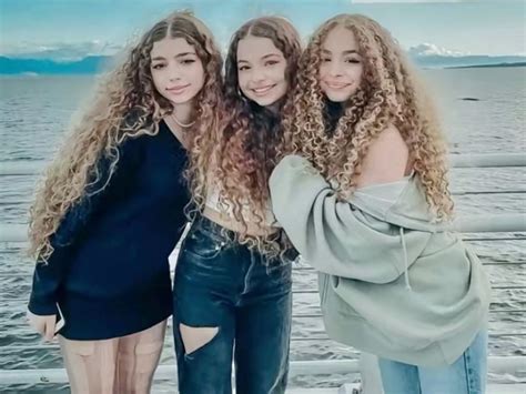 Kalogeras sisters | Grappige foto's, Foto's, Grappig