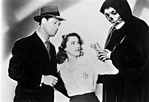 Linda Stirling in The Crimson Ghost | Vintage movies, Linda, Danzig misfits