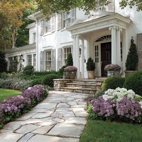 21 Front Walkway Ideas: Designs You'll Love