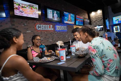 Tidal Waves - West Berlin, NJ | Sahara Sam's Water Park