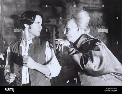 Mina Harker: An Analysis of Jonathan's Wife in Dracula