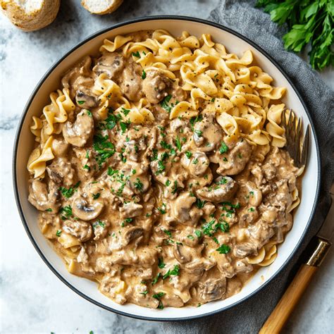 One Pot Beef Stroganoff Recipe - cookingwithtina.com