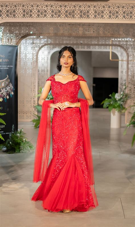 Red Chantilly lace with Net Corset Top, Skirt and Dupatta – Paris De ...