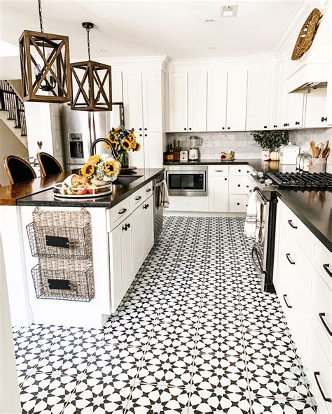 10 Timeless Kitchen Floor Tile Ideas You'll Love | atelier-yuwa.ciao.jp