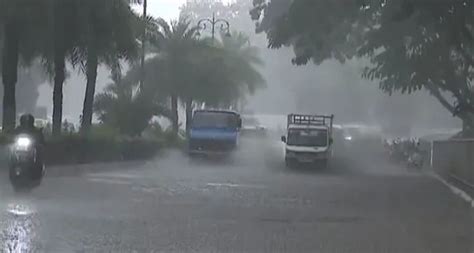 Low pressure forms over East Equatorial Indian Ocean and adjoining BoB: IMD