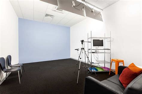 How to Design and Set Up an Efficient Back Casting Room?