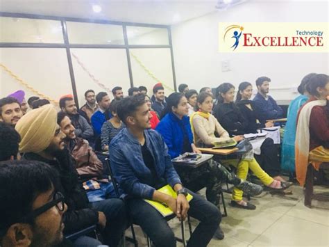 6/Six Months Industrial Training in Chandigarh | Excellence Technology