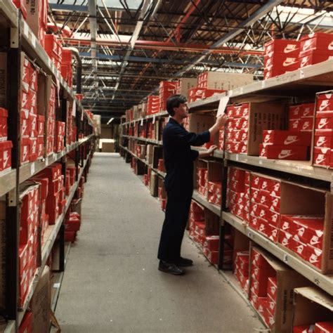 Mount Bank Claire Bajusz nike factory usa társ esett elherdál