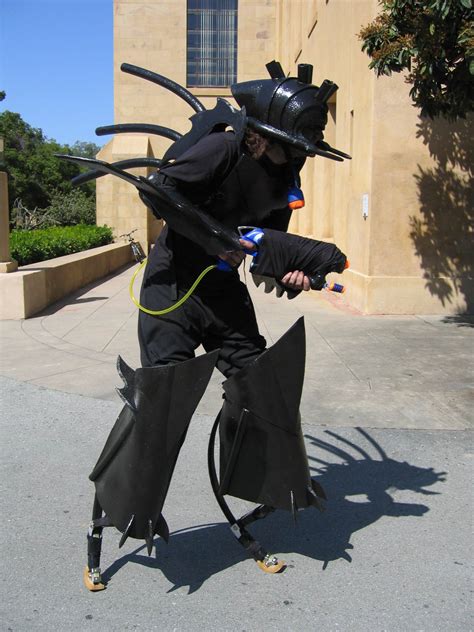 Alien Person 的图像结果